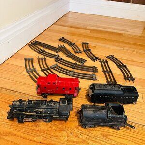 Lionel Vintage Steam Locomotive & Cars + tracks Misc Parts AS-IS Condition
